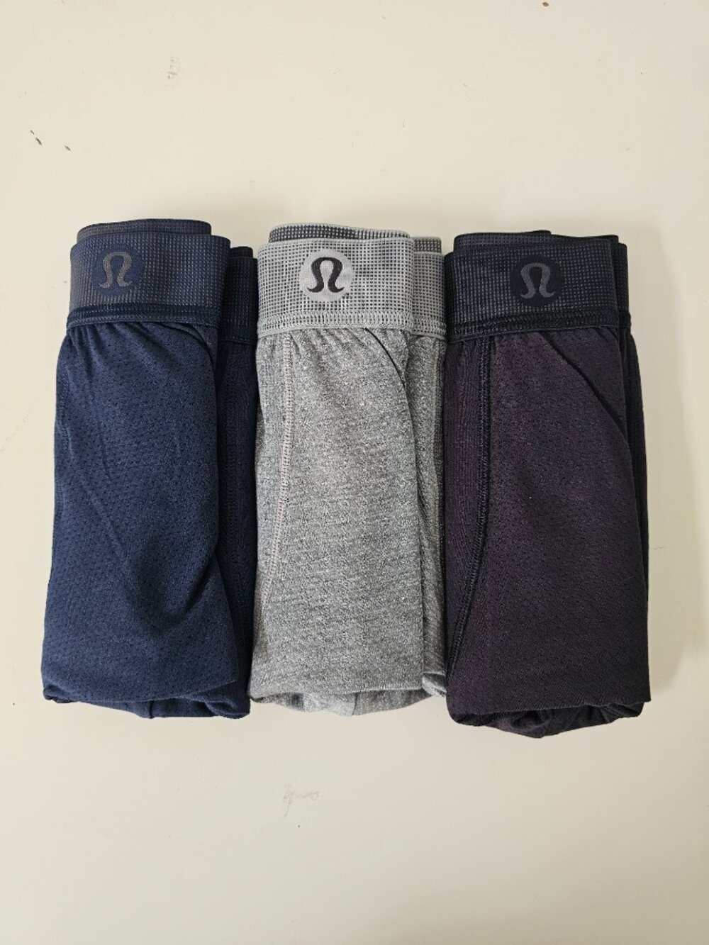 NIB LULULEMON Blue Gray Black Always In Motion Mesh Boxer 7" Small 3-Pack